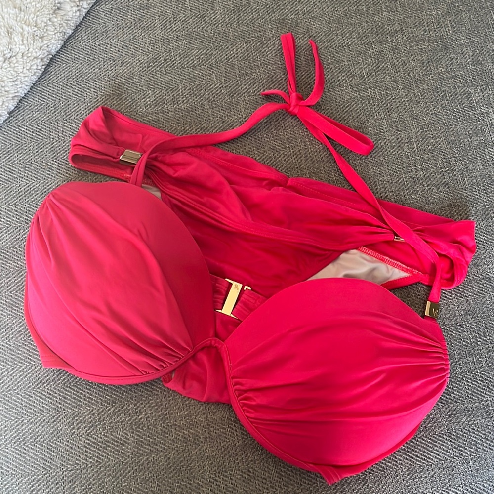 34DD The Tease Halter bikini top and medium The Hottie Cheeky bikini bottoms